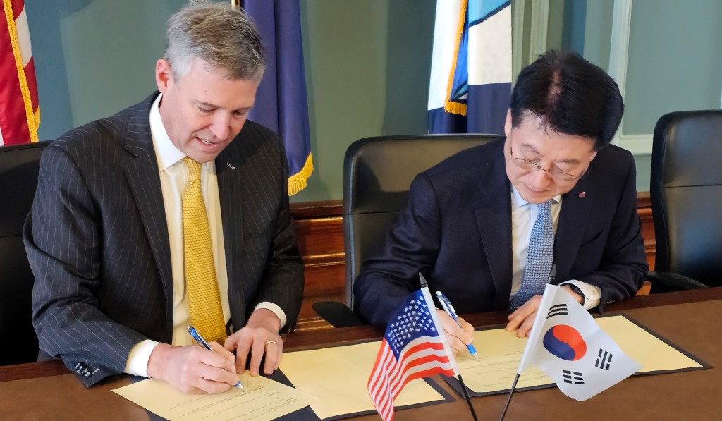 “대한민국 전기 기술 해외 진출 개시” 한전, 미국 배전망 기술협력&nbsp;추진